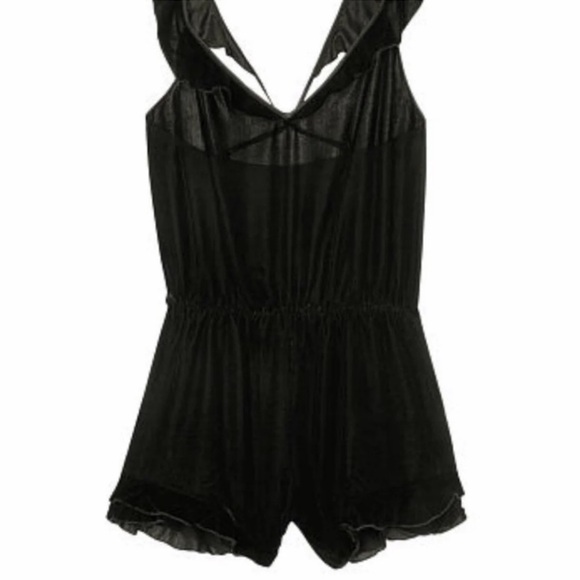 NEW Victoria's Secret Black romper Velvet V-Neck Ruffle playsuit teddy medium - Picture 5 of 6